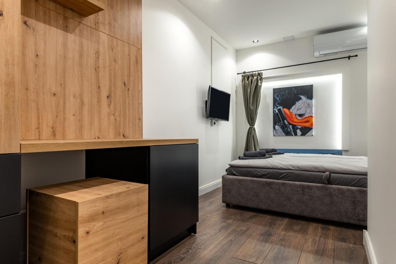 Downtown Luxury By Stlcz With 2 Bathrooms บูดาเปสต์ ภายนอก รูปภาพ