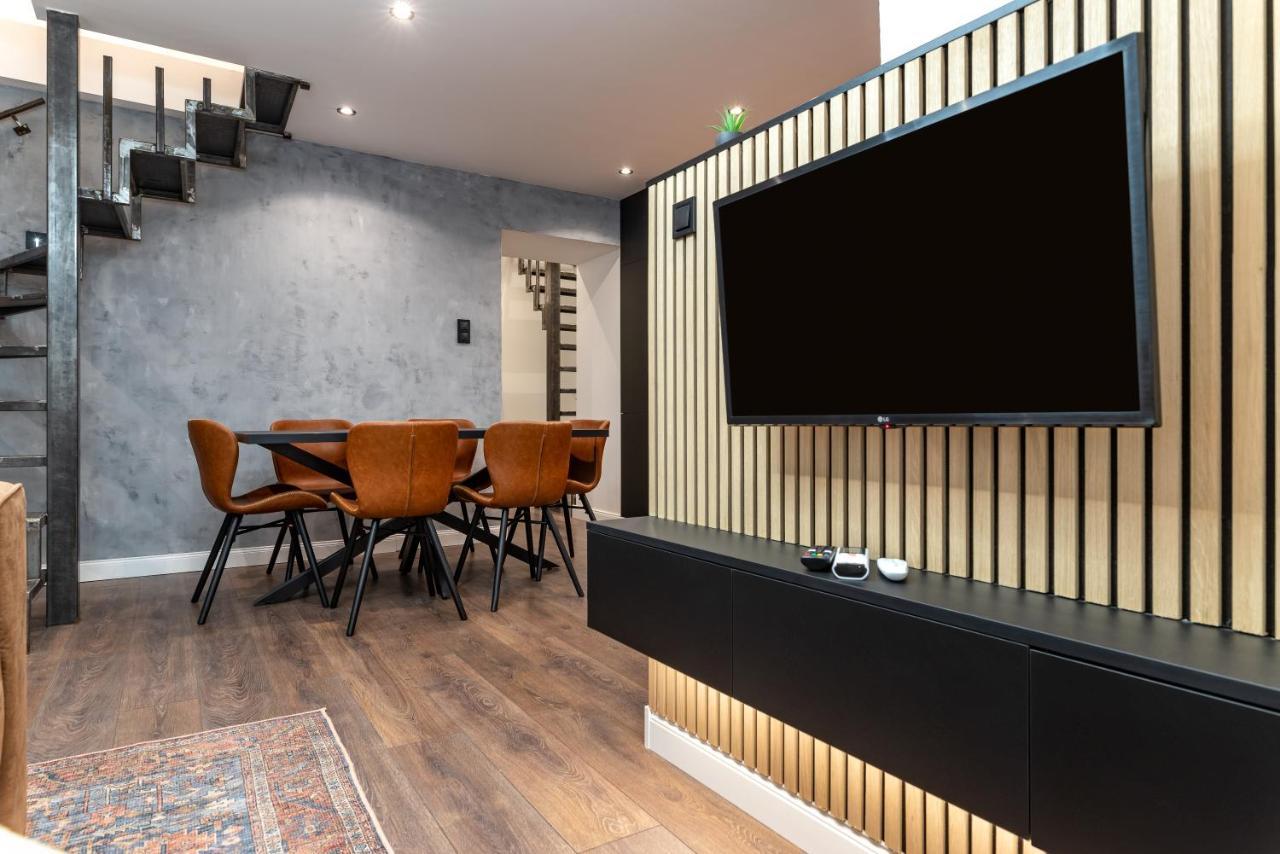 Downtown Luxury By Stlcz With 2 Bathrooms บูดาเปสต์ ภายนอก รูปภาพ
