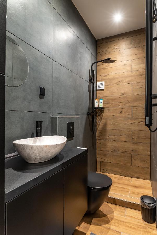 Downtown Luxury By Stlcz With 2 Bathrooms บูดาเปสต์ ภายนอก รูปภาพ